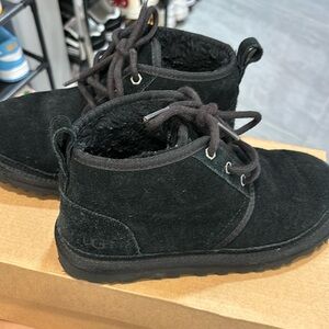 Black uggs!